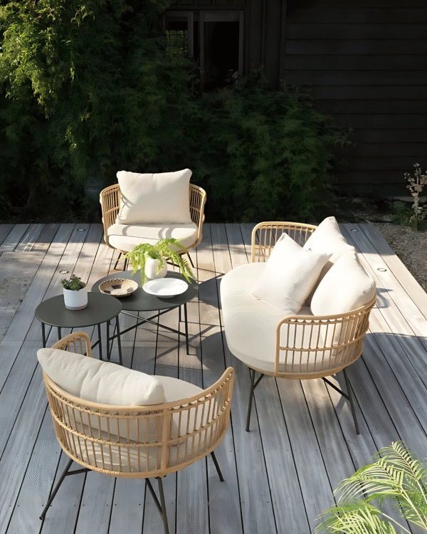 Outdoor Furniture: Chairs with tables